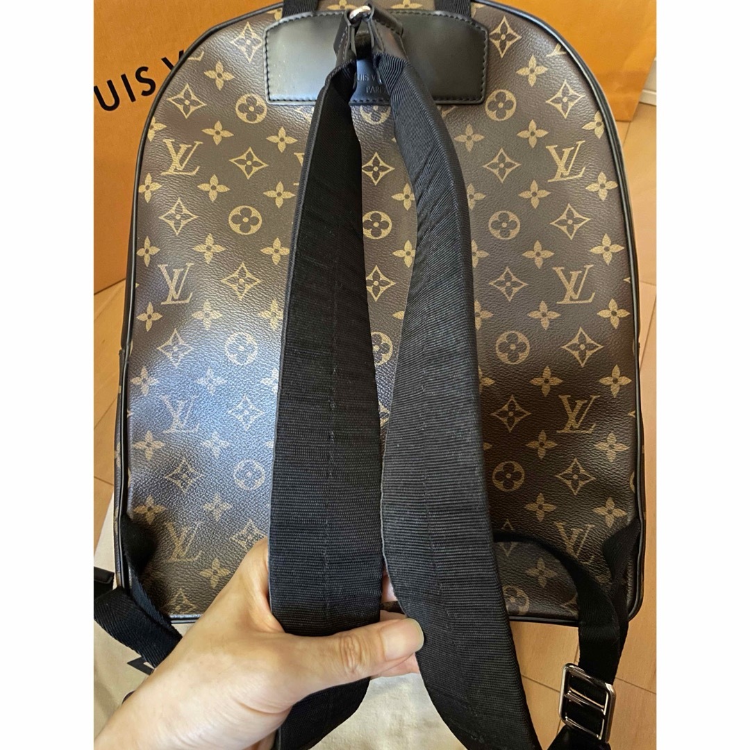 LOUIS VUITTON(ルイヴィトン)のルイヴィトン ジョッシュ バックパック リュックサック マカサー モノグラム メンズのバッグ(バッグパック/リュック)の商品写真