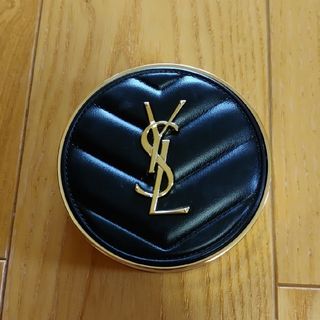 サンローラン(Saint Laurent)のイヴ・サンローラン 　アンクル ド ポー ルクッション N 15(ファンデーション)