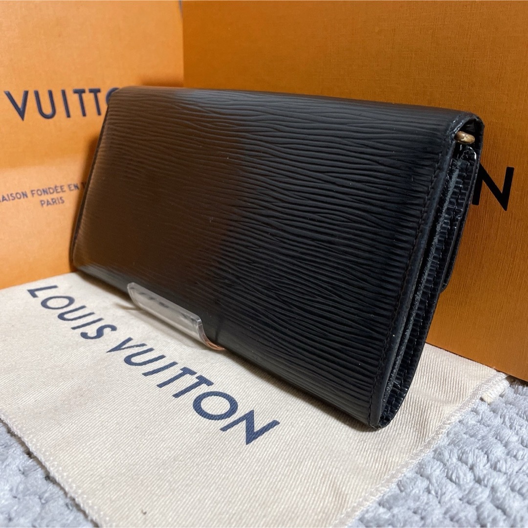 LOUIS VUITTON(ルイヴィトン)の【美品】 ルイヴィトン ポルトフォイユ サラ エピ ノワール 黒 長財布 メンズのファッション小物(長財布)の商品写真