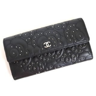 シャネル(CHANEL)のシャネル ２つ折り長財布 カメリア ラムスキン×スタッズ /hm09726ar(長財布)