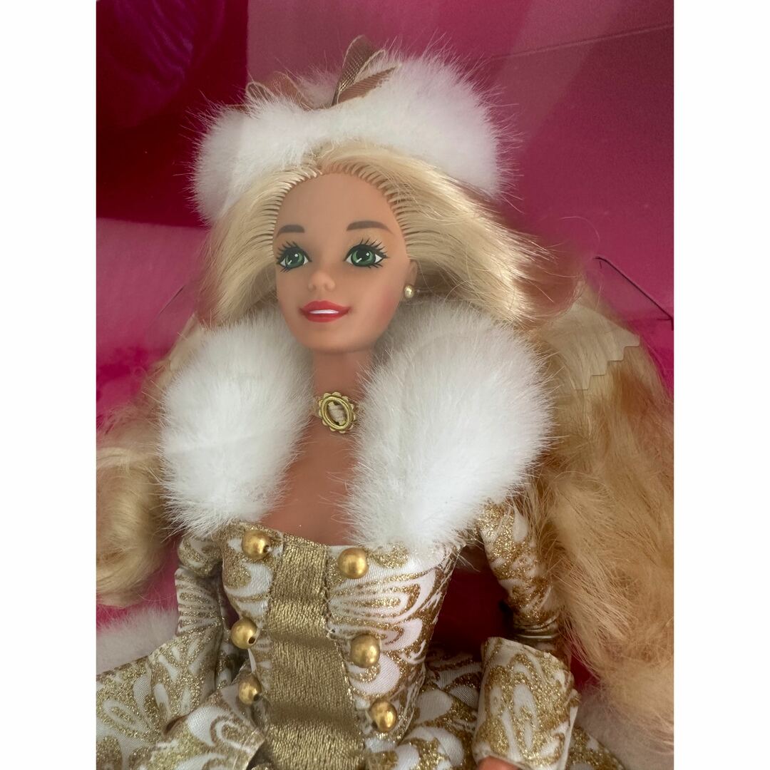 Barbie(バービー)の1995年バービー Barbieウインターファンタジー　ドレス限定ヴィンテージ キッズ/ベビー/マタニティのおもちゃ(ぬいぐるみ/人形)の商品写真