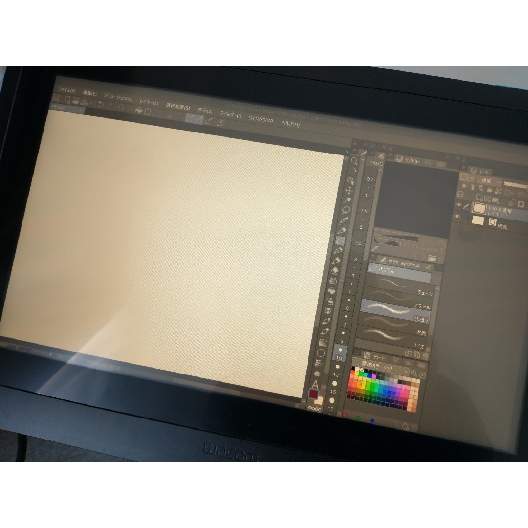 Wacom(ワコム)のWacom Cintiq16 FHD DTK1660K1D スマホ/家電/カメラのPC/タブレット(PC周辺機器)の商品写真