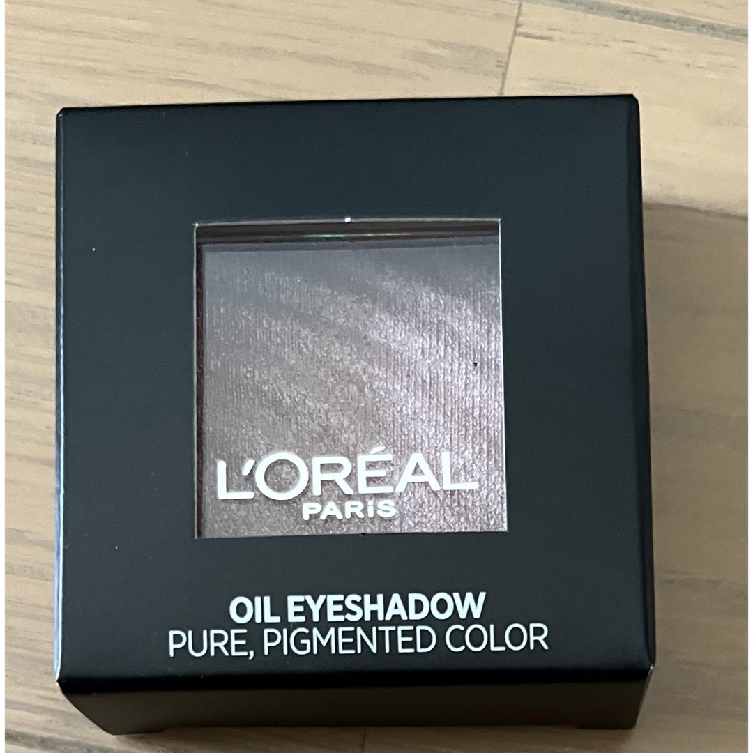 L'Oreal Paris(ロレアルパリ)のロレアル パリ カラークイーン オイルシャドウ 26 サテン　未開封　送料込み コスメ/美容のベースメイク/化粧品(アイシャドウ)の商品写真