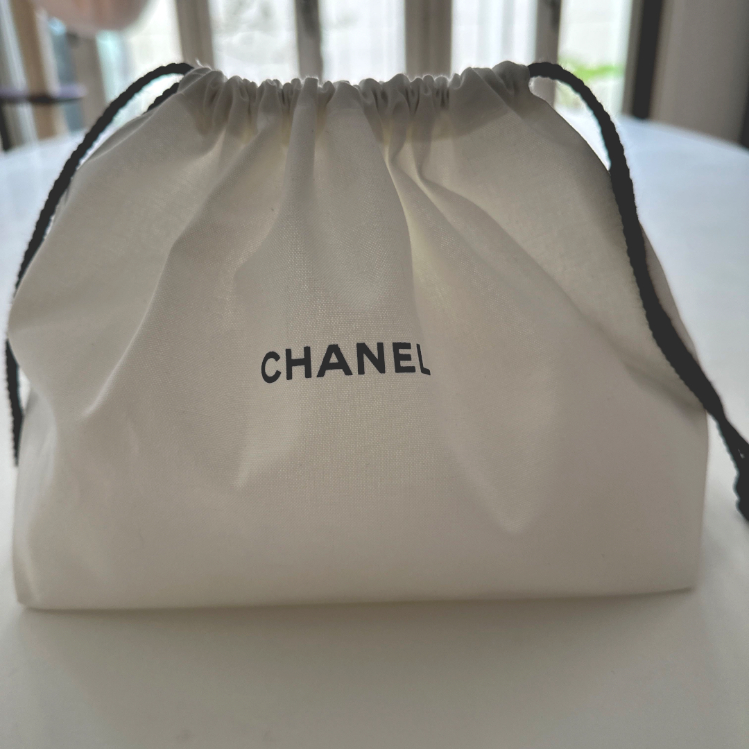 CHANEL(シャネル)のシャネル　巾着　ノベルティ レディースのファッション小物(ポーチ)の商品写真