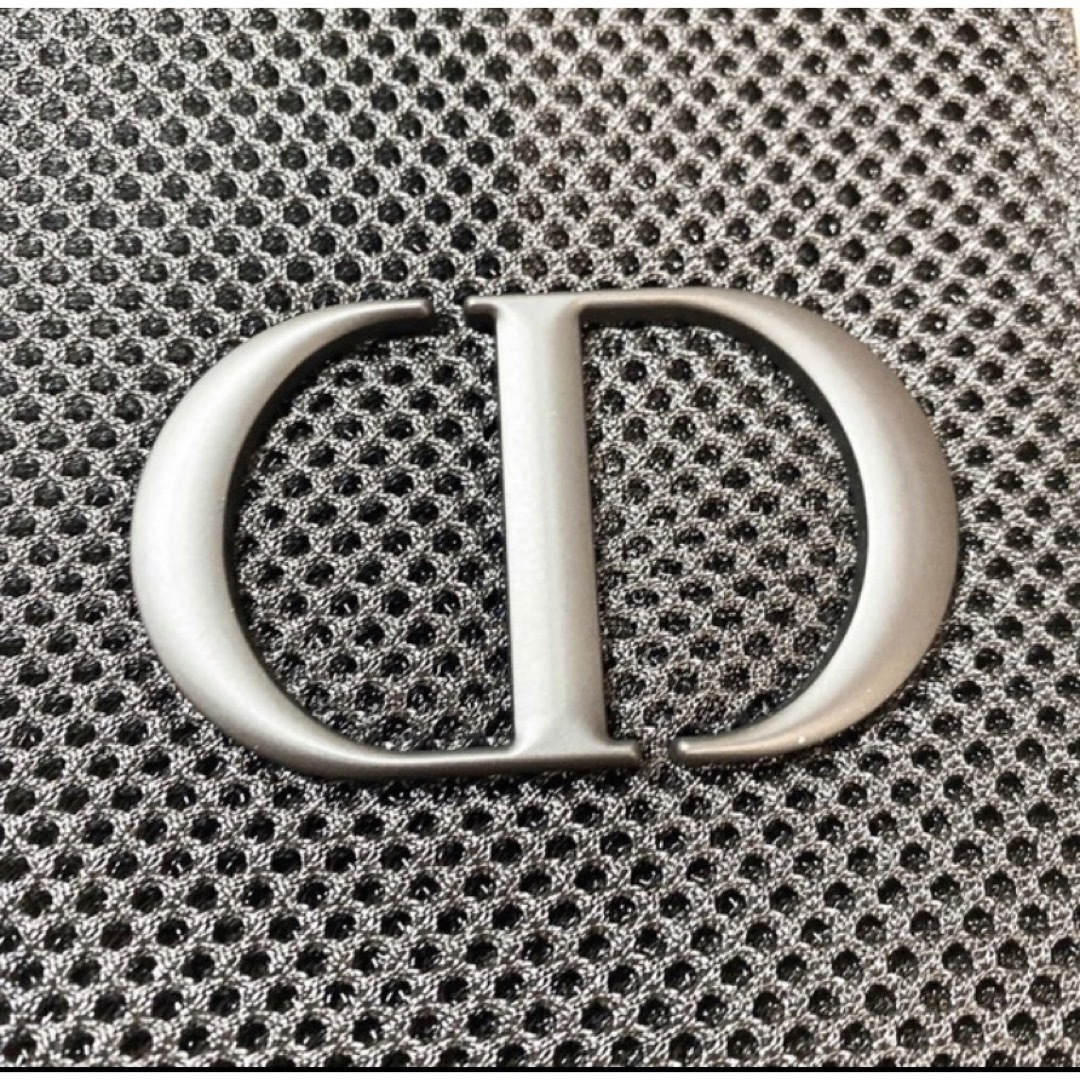 Christian Dior(クリスチャンディオール)の【未使用品】ブラシケースポーチコスメマルチケース レディースのファッション小物(ポーチ)の商品写真