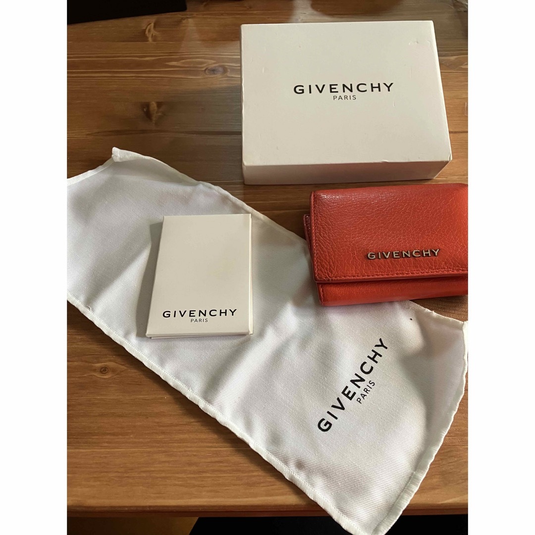 GIVENCHY ジバンシィ　三つ折りレザーウォレット　オレンジ　財布 3