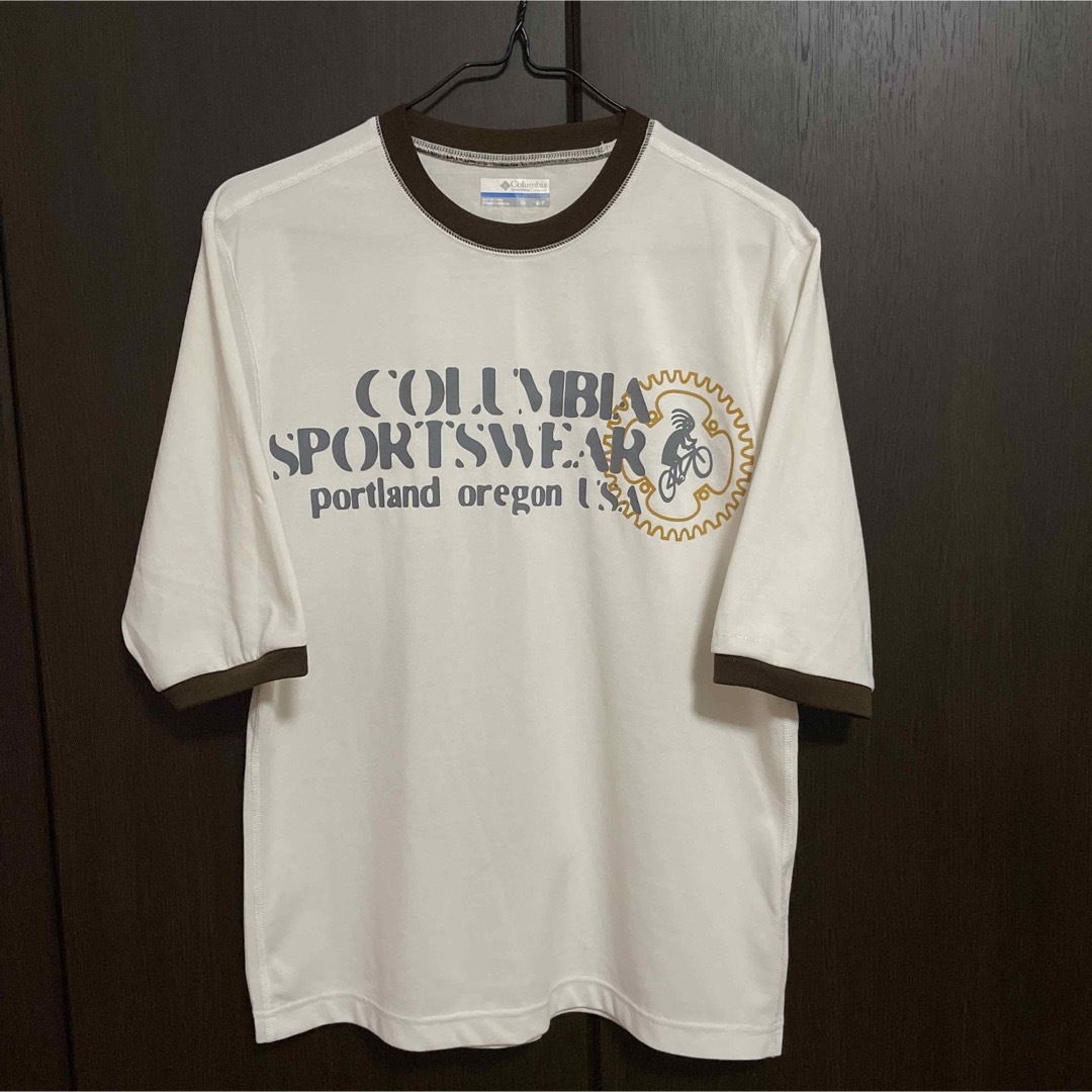 Columbia(コロンビア)のコロンビア　tシャツ　新品未使用♪ レディースのトップス(Tシャツ(半袖/袖なし))の商品写真