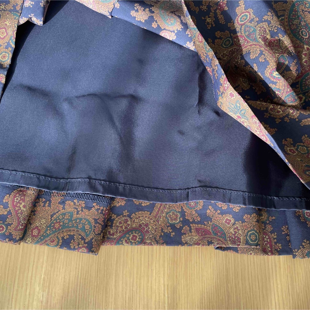 BURBERRY(バーバリー)の極美品ヴィンテージ『BURBERRY』 ペイズリー柄　プリーツスカート レディースのスカート(ロングスカート)の商品写真