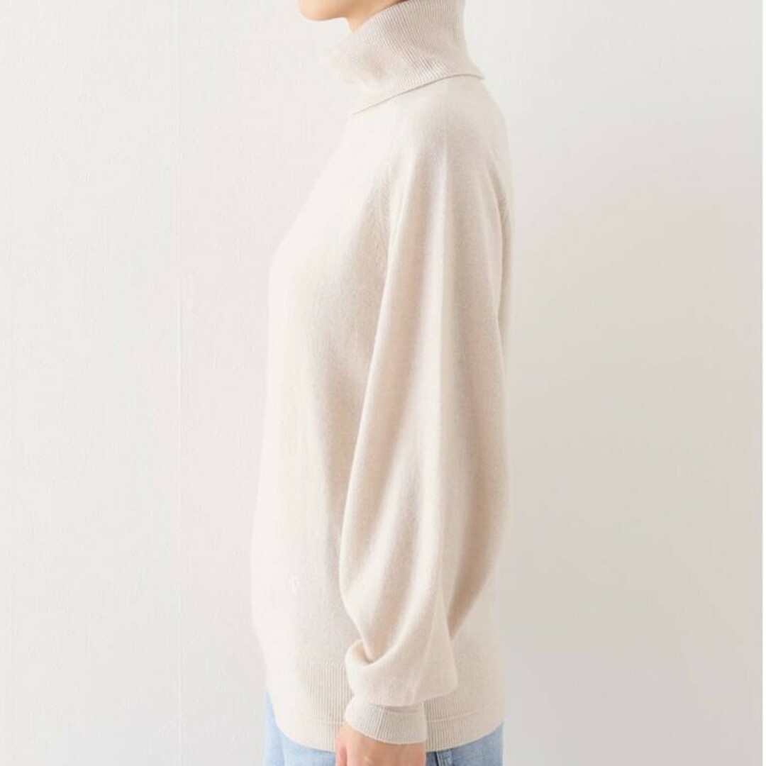 L'Appartement DEUXIEME CLASSE(アパルトモンドゥーズィエムクラス)のアパルトモン　マリア マクマヌス　TURTLE NECK 12GG KNIT レディースのトップス(ニット/セーター)の商品写真