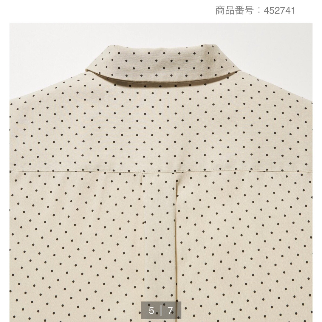 UNIQLO(ユニクロ)のUNIQLO レーヨンプリントブラウス　M レディースのトップス(シャツ/ブラウス(長袖/七分))の商品写真