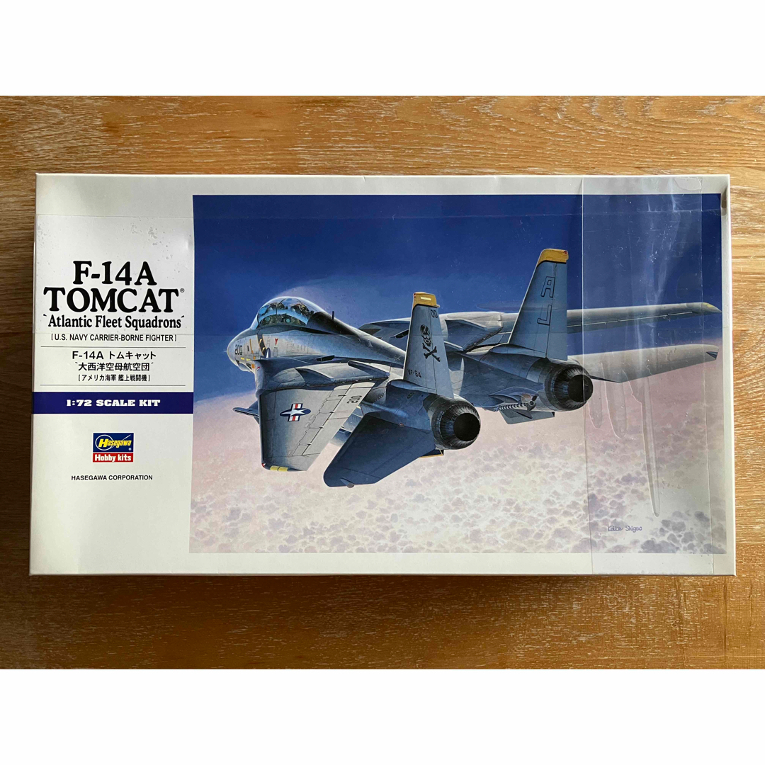 F-14A TOMCAT トムキャット2機 エンタメ/ホビーのおもちゃ/ぬいぐるみ(模型/プラモデル)の商品写真