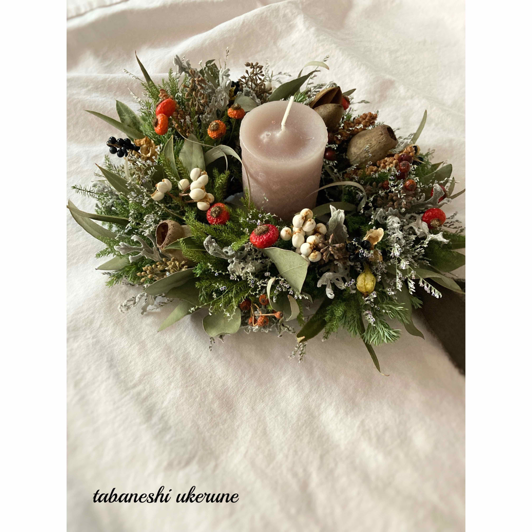数種類の実物と針葉樹を紡いだ　オーバル型のクリスマス　リース　ドライフラワー ハンドメイドのフラワー/ガーデン(リース)の商品写真