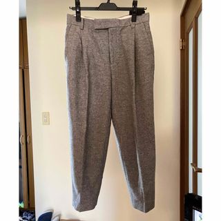 ユナイテッドアローズ(UNITED ARROWS)のUNITED ARROWS ユナイテッドアローズ　ウールテーパードパンツ　グレー(カジュアルパンツ)