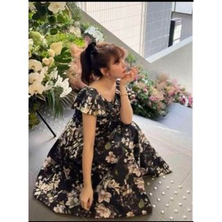 ハーリップトゥ(Her lip to)のHerlipto Anemone Ruffled Long Dress 花柄(ロングワンピース/マキシワンピース)