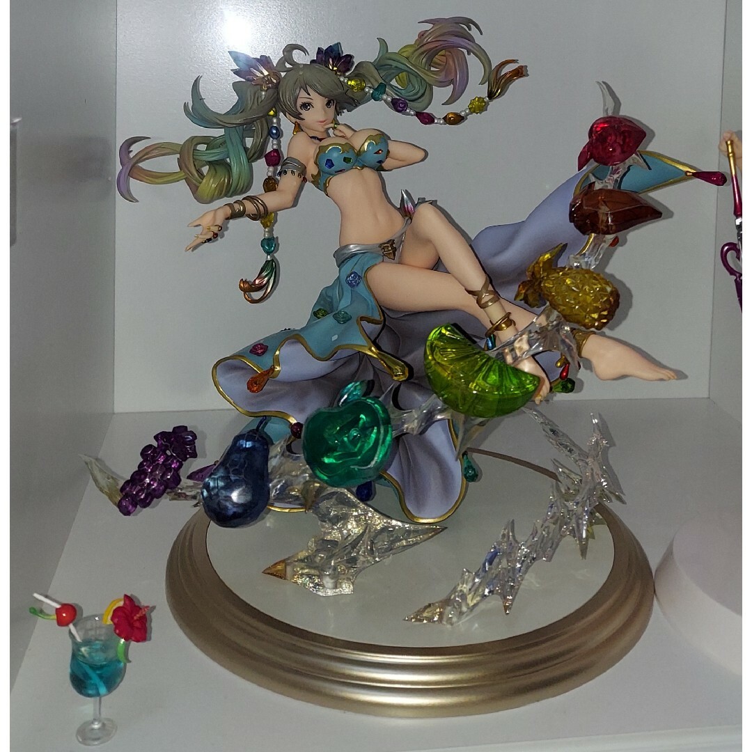 リボルブ REVOLVE 1/8 グランブルーファンタジー レ・フィーエ リボルブ REVOLVE 1/8 グランブルーファンタジー レ・フィーエ