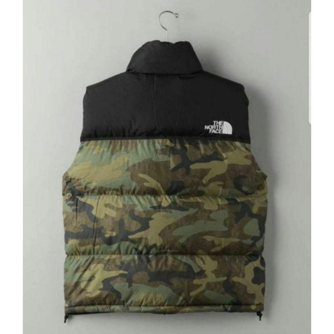 THE NORTH FACE(ザノースフェイス)の新品☆THE NORTH FACE NUPTSE VEST CAMO (S) メンズのジャケット/アウター(ダウンベスト)の商品写真