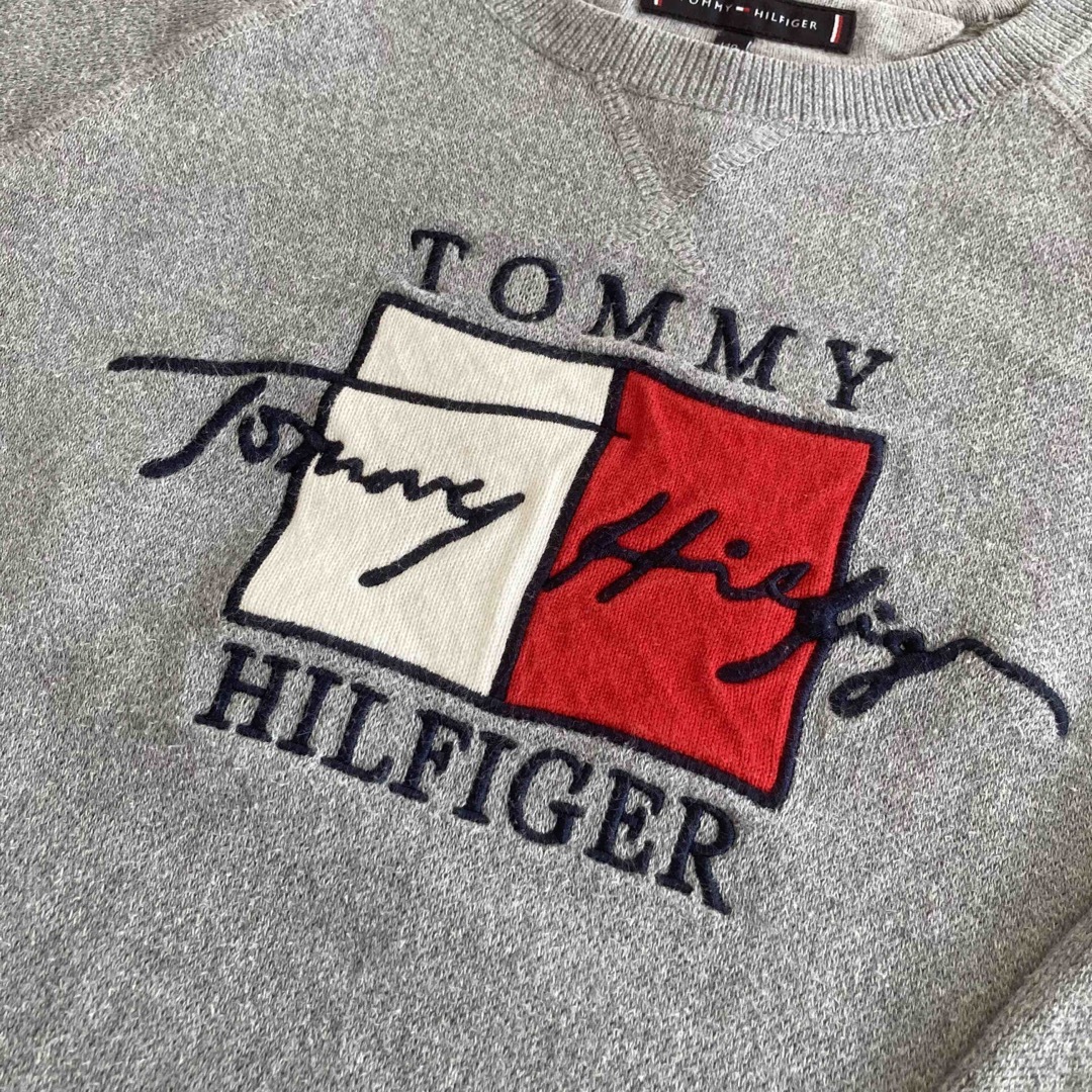 TOMMY HILFIGER(トミーヒルフィガー)のTOMMY HILFIGER トミーヒルフィガー　キッズ　トレーナー キッズ/ベビー/マタニティのキッズ服男の子用(90cm~)(その他)の商品写真