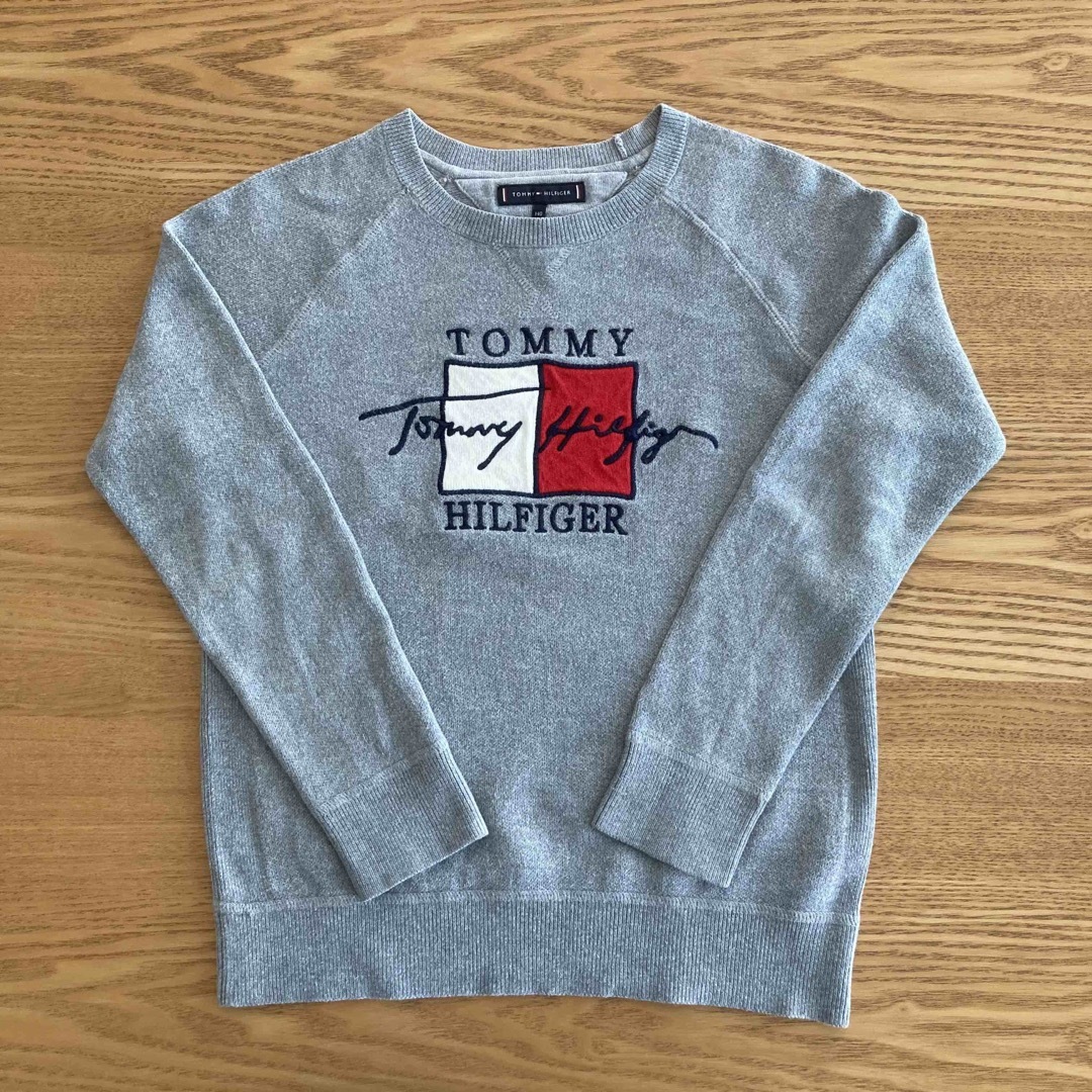 TOMMY HILFIGER(トミーヒルフィガー)のTOMMY HILFIGER トミーヒルフィガー　キッズ　トレーナー キッズ/ベビー/マタニティのキッズ服男の子用(90cm~)(その他)の商品写真