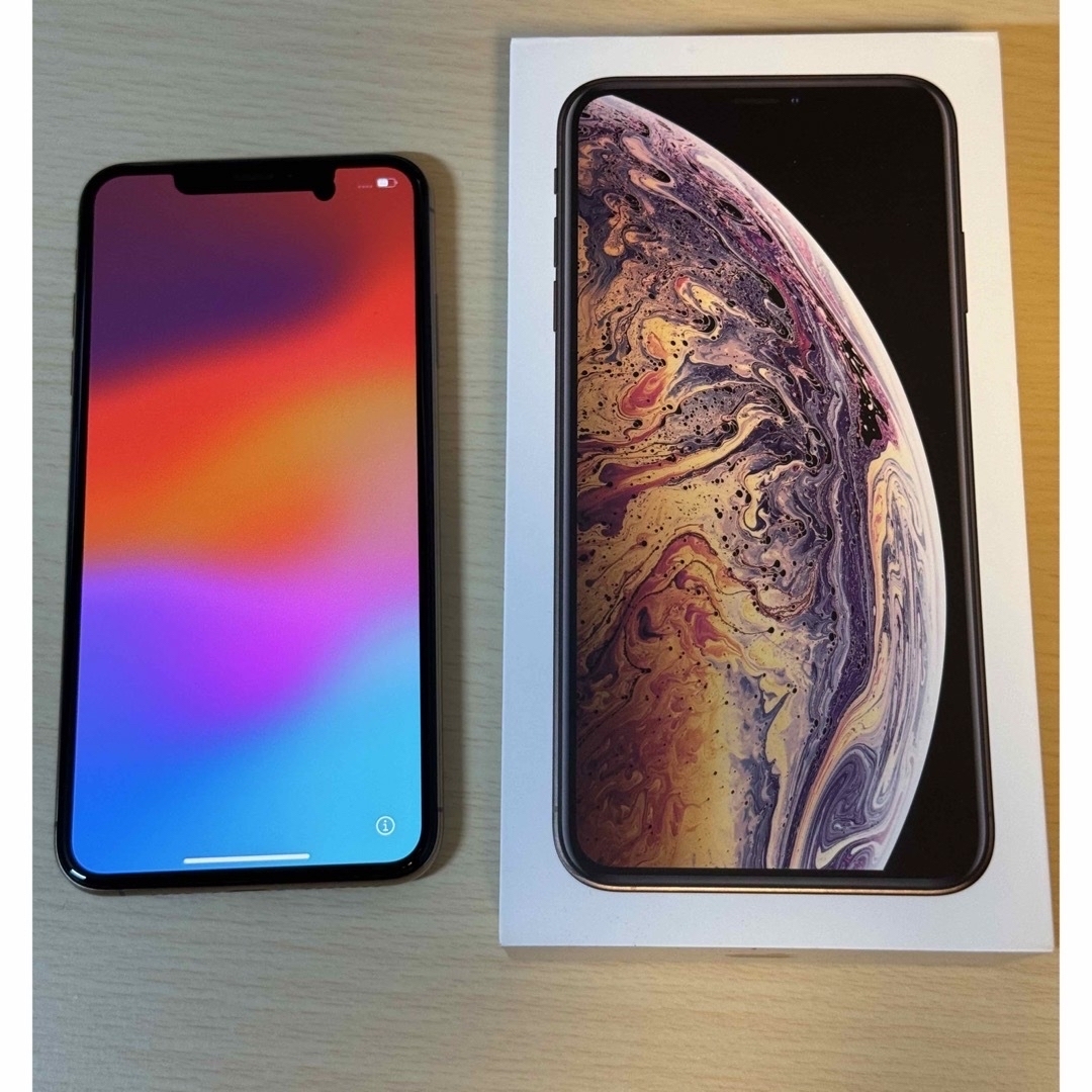 iPhone - iPhone Xs MAX 256G Gold SIMフリーの通販 by AKI's shop