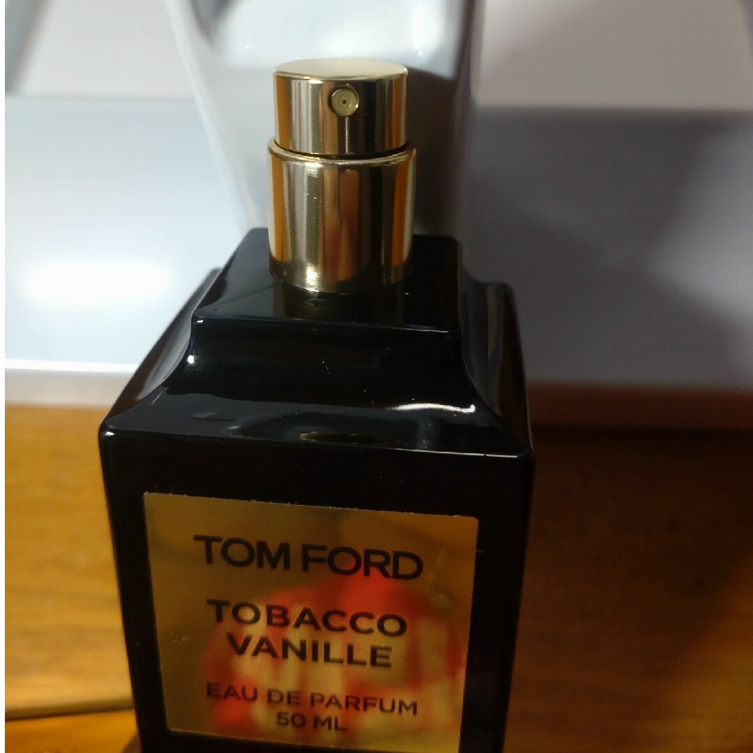 トムフォードタバコバニラオードパルファムスプレィ50ml 7