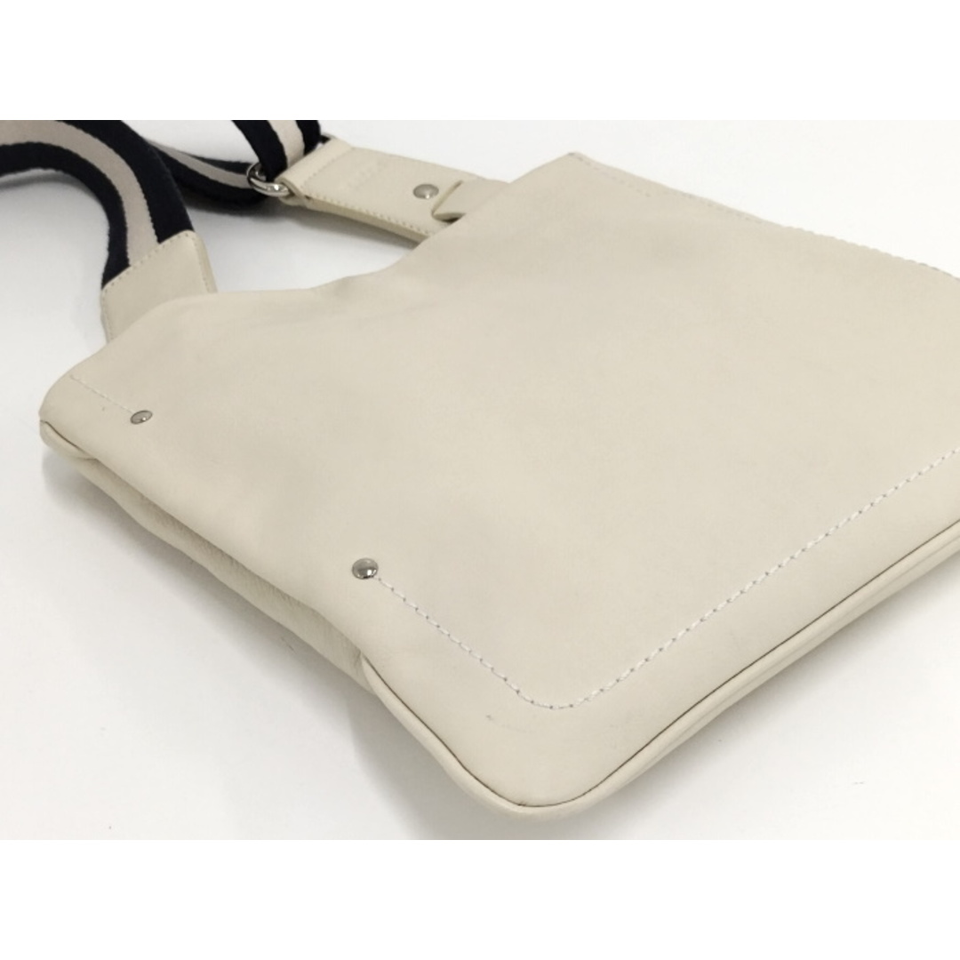 Bally - BALLY ショルダーバッグ レザー ホワイトの通販 by Bally - BALLY ショルダーバッグ レザー ホワイトの通販 by