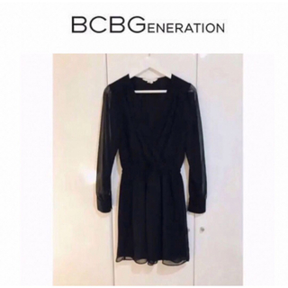 ビーシービージェネレーション(BCBGeneration)の未使用に近い BCBGeneration 透ける袖 ブラック ワンピース(ひざ丈ワンピース)