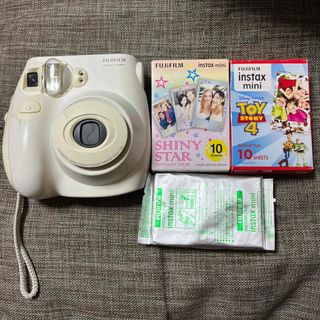 フジフイルム(富士フイルム)のチェキ　フィルム3つオマケ(フィルムカメラ)