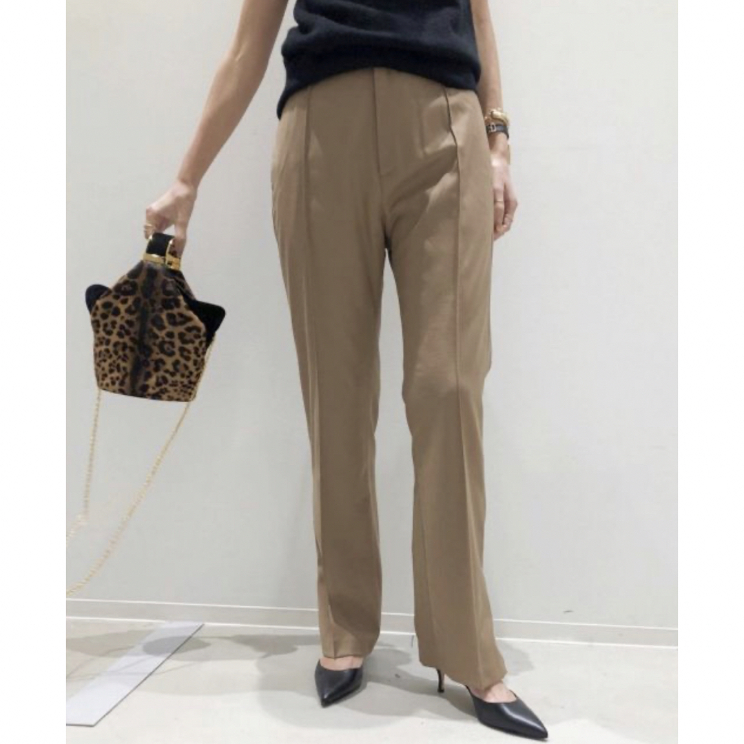 L'Appartement DEUXIEME CLASSE(アパルトモンドゥーズィエムクラス)のL'Appartement Col Pierrot side zip pants レディースのパンツ(カジュアルパンツ)の商品写真