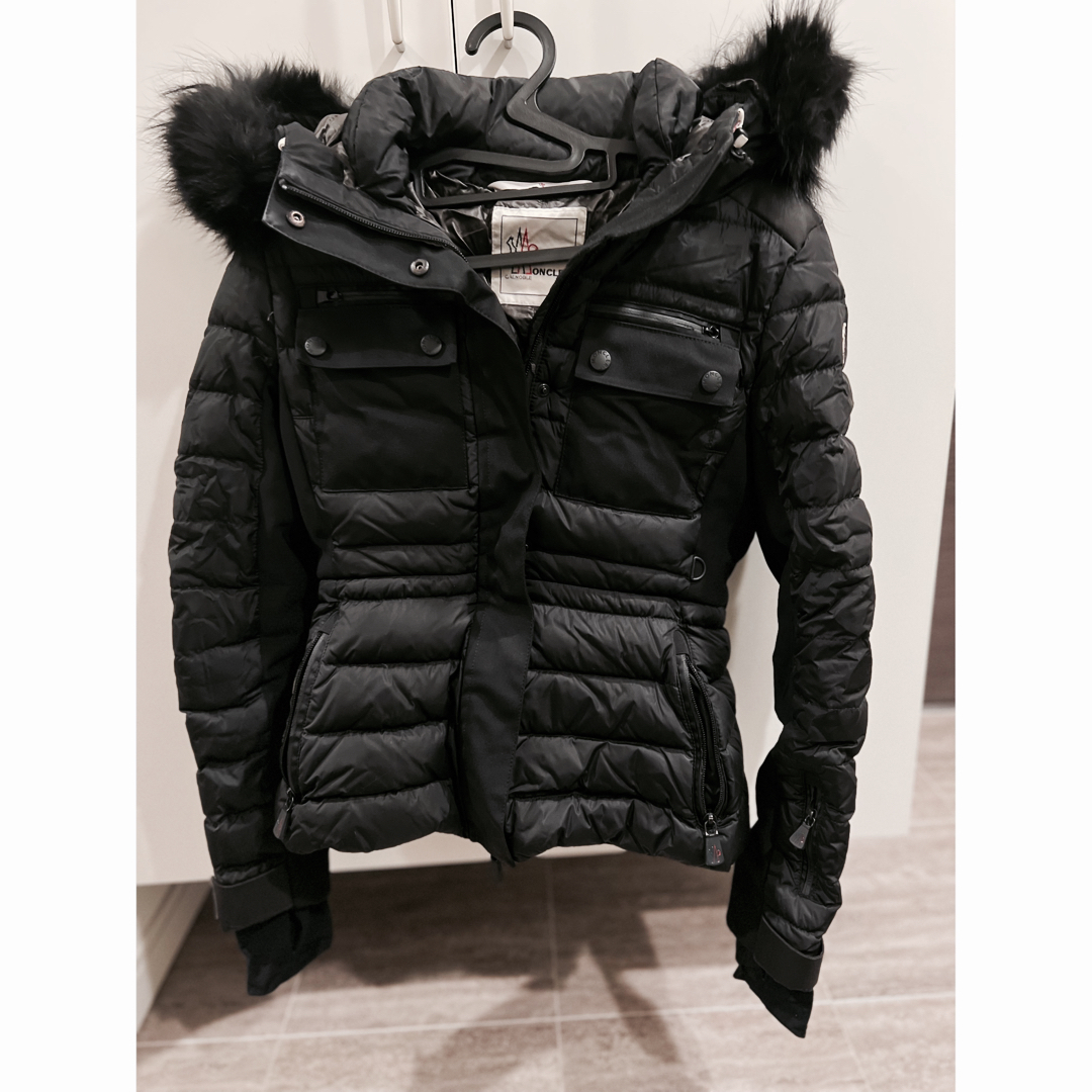 MONCLER(モンクレール)の希少☆モンクレール☆コレクションアウター レディースのジャケット/アウター(ダウンジャケット)の商品写真