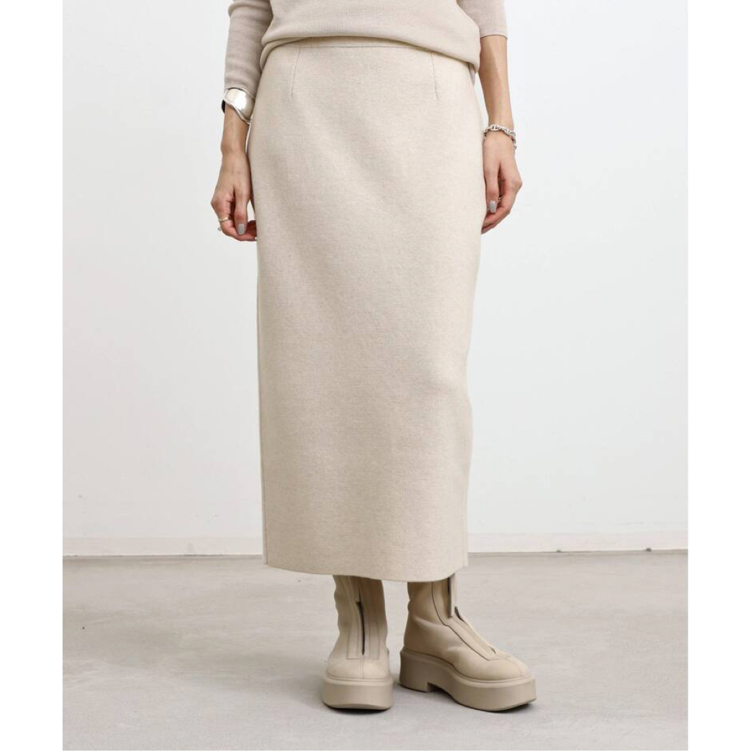 L'Appartement DEUXIEME CLASSE(アパルトモンドゥーズィエムクラス)の【完売/新品】アパルトモン deuxieme classe Knit Skirt レディースのスカート(ひざ丈スカート)の商品写真