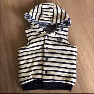 プチバトー(PETIT BATEAU)のプチバトー  ボーダーダウンベスト　12m/74cm(ジャケット/コート)