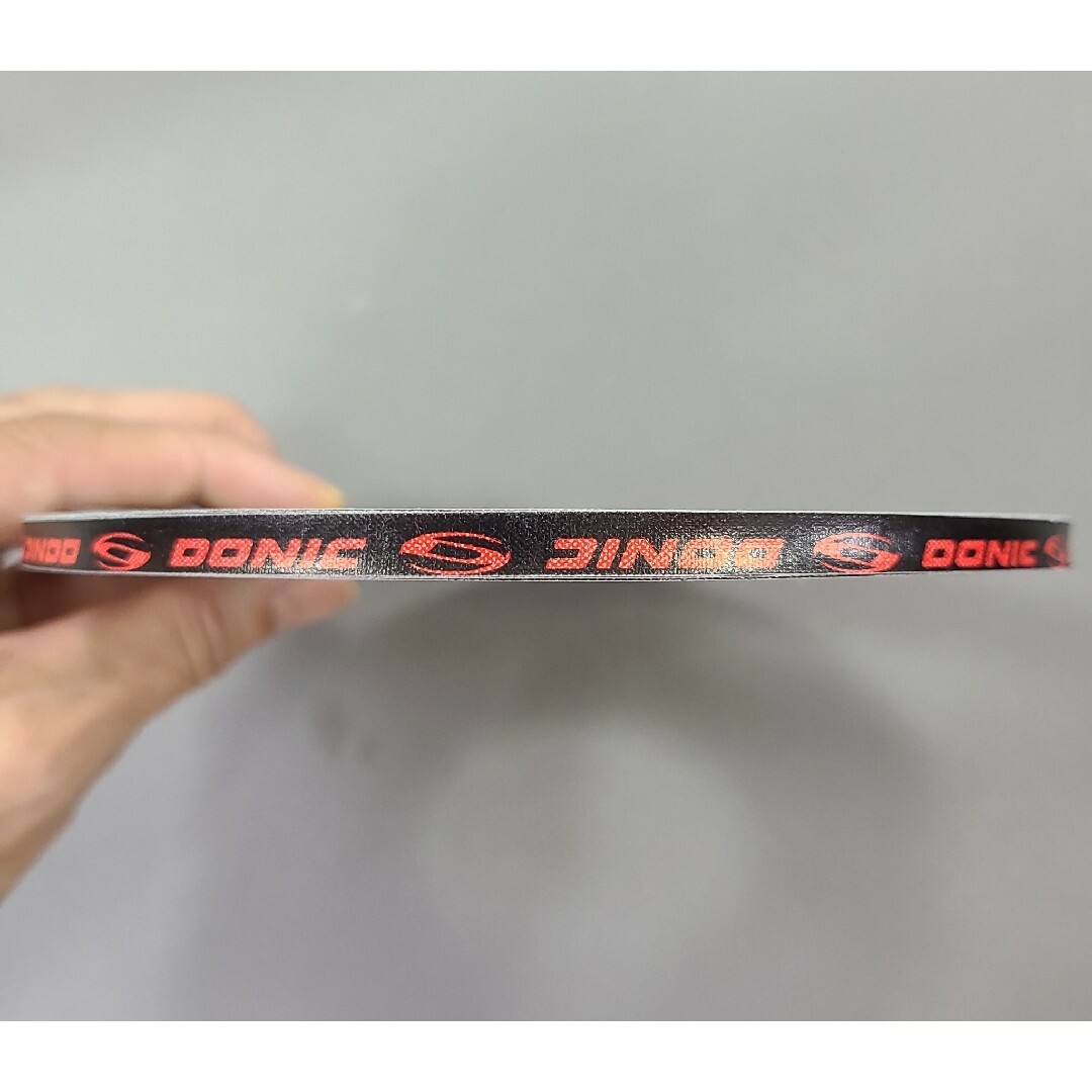 DONIC(ドニック)の【海外限定】卓球 ドニック・サイドテープ 6㎜×5m(ラケット約12本分) スポーツ/アウトドアのスポーツ/アウトドア その他(卓球)の商品写真