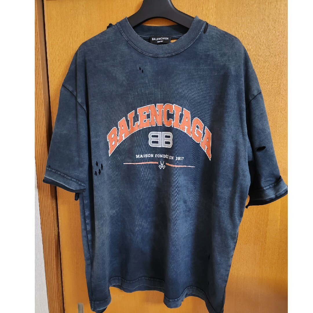 BALENCIAGA 22SS クラッシュ加工Tシャツのサムネイル