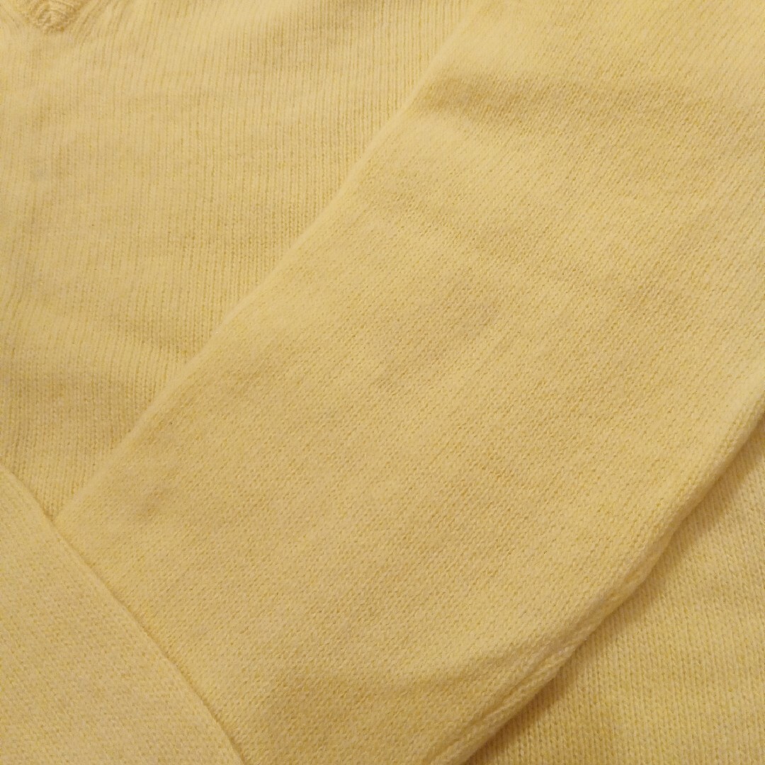ラムウール100％　レモンイエロー色セーター メンズのトップス(ニット/セーター)の商品写真
