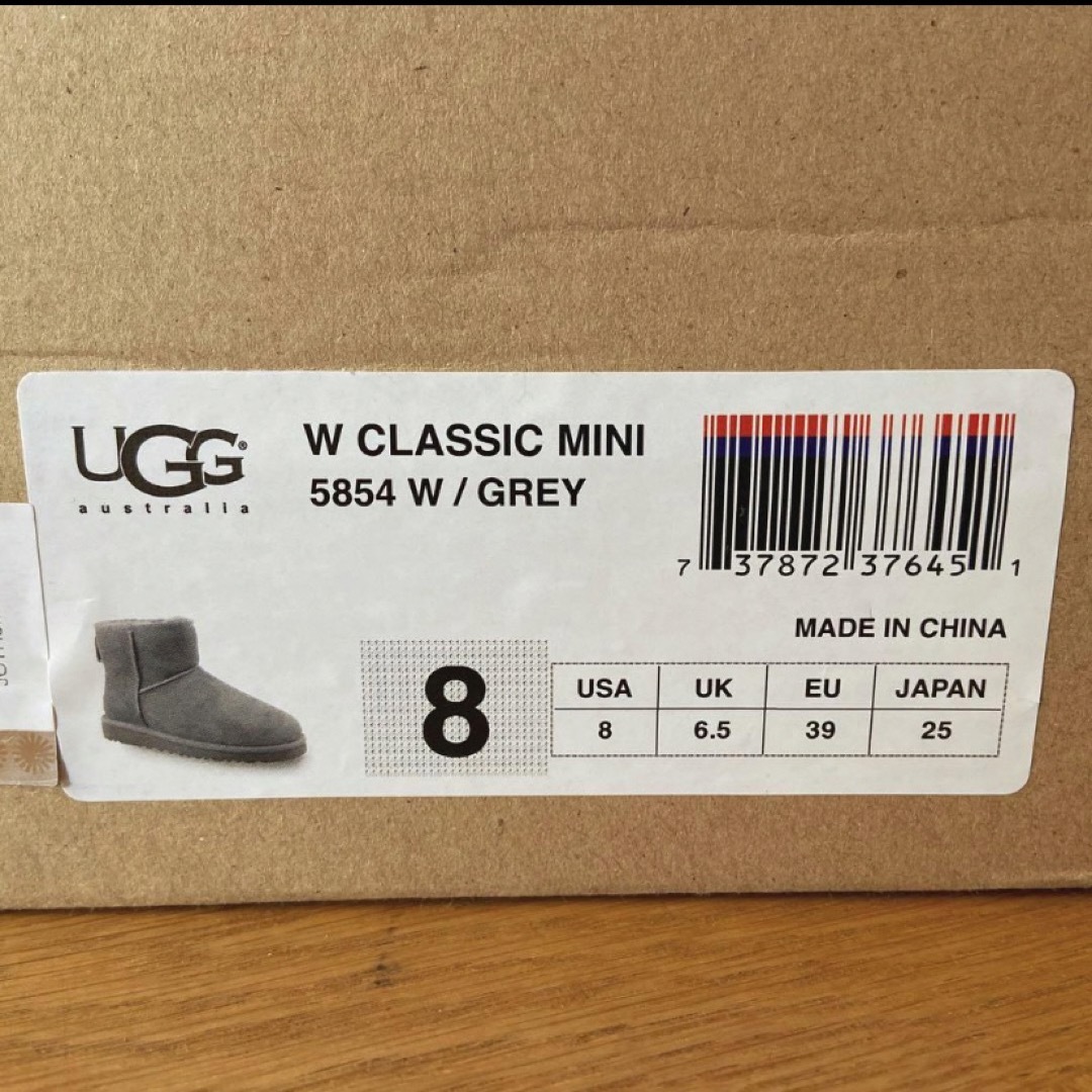 UGG(アグ)の【新品未使用】UGG アグ クラッシックミニ グレー 25㎝ レディースの靴/シューズ(ブーツ)の商品写真