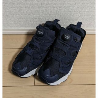 リーボック(Reebok)の23.5 良品 Reebok INSTAPUMP FURY OG 紺 白(スニーカー)