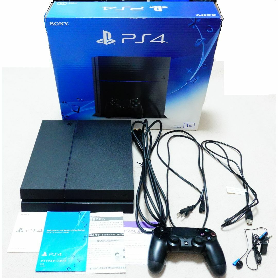 SONY(ソニー)のプレイステーション４(PS4)本体 1TB ジェットブラック CHU-1200  エンタメ/ホビーのゲームソフト/ゲーム機本体(家庭用ゲーム機本体)の商品写真