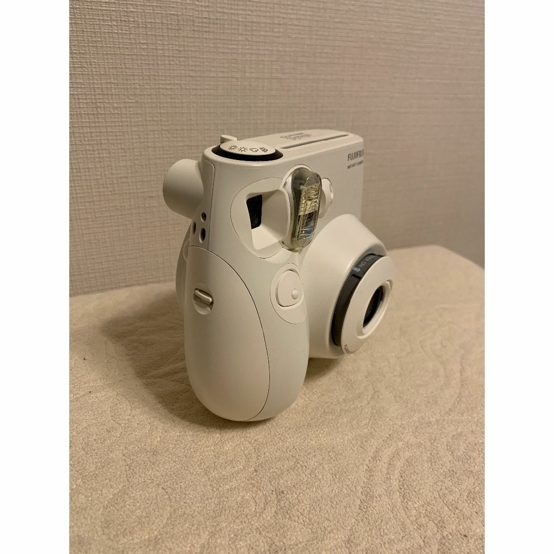 富士フイルム(フジフイルム)の【値下】富士フイルム instax mini7S チェキ +おまけ スマホ/家電/カメラのカメラ(フィルムカメラ)の商品写真