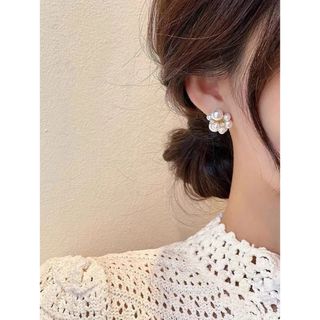 ザラ(ZARA)のフェイクパール ピアス フェイクパールピアス パール 結婚式 お呼ばれ(ピアス)