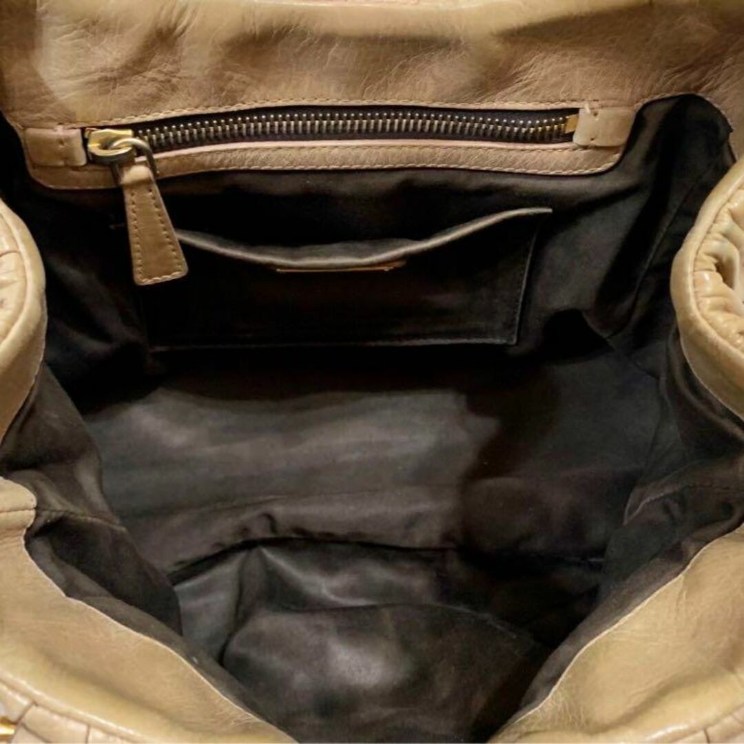 miumiu(ミュウミュウ)のmiu miu ミュウミュウ マテラッセ 2wayショルダーバッグピンクベージュ レディースのバッグ(ショルダーバッグ)の商品写真