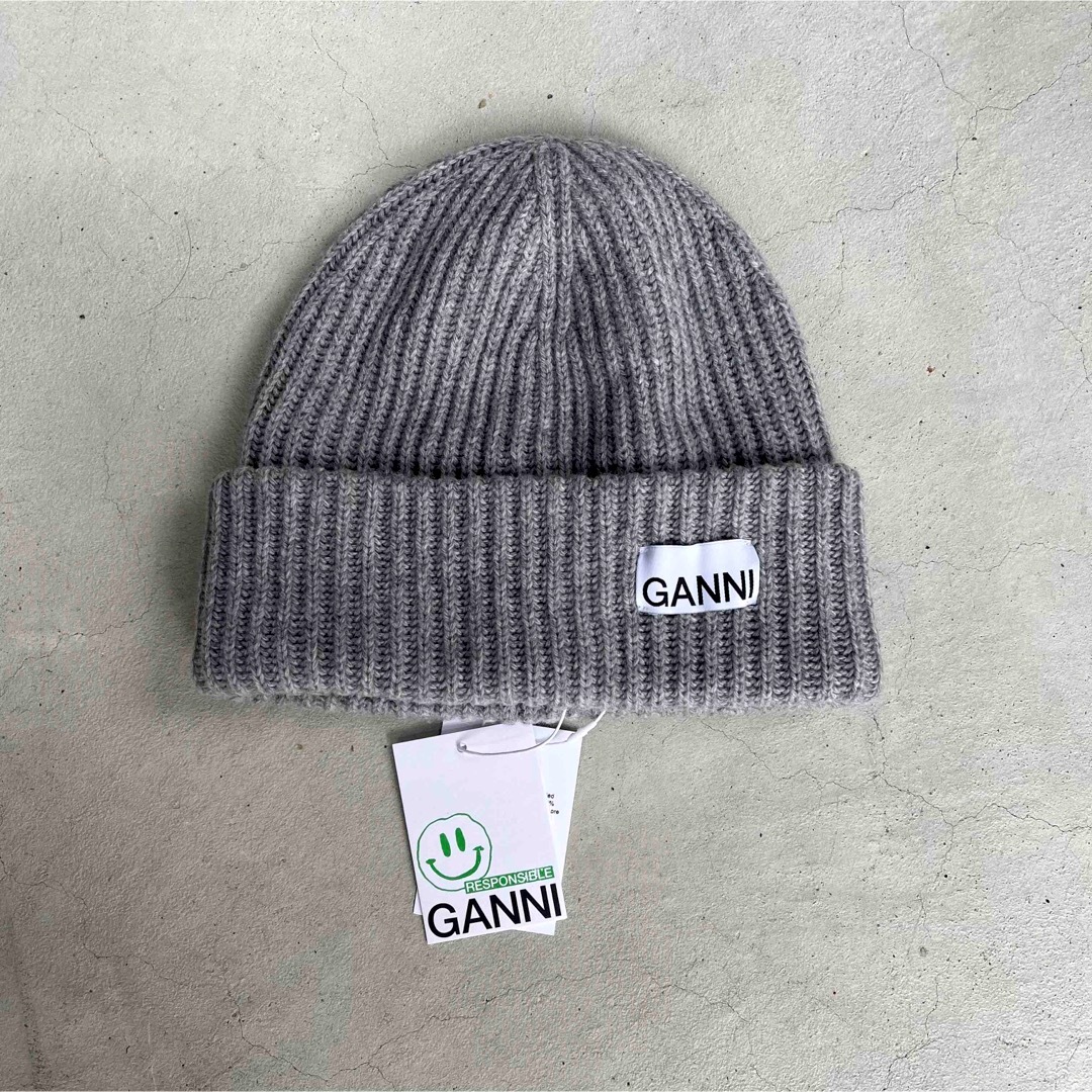 Adam et Rope'(アダムエロぺ)のGANNI ガニー ロゴ リブニット帽　ビーニー ハット レディースの帽子(ニット帽/ビーニー)の商品写真