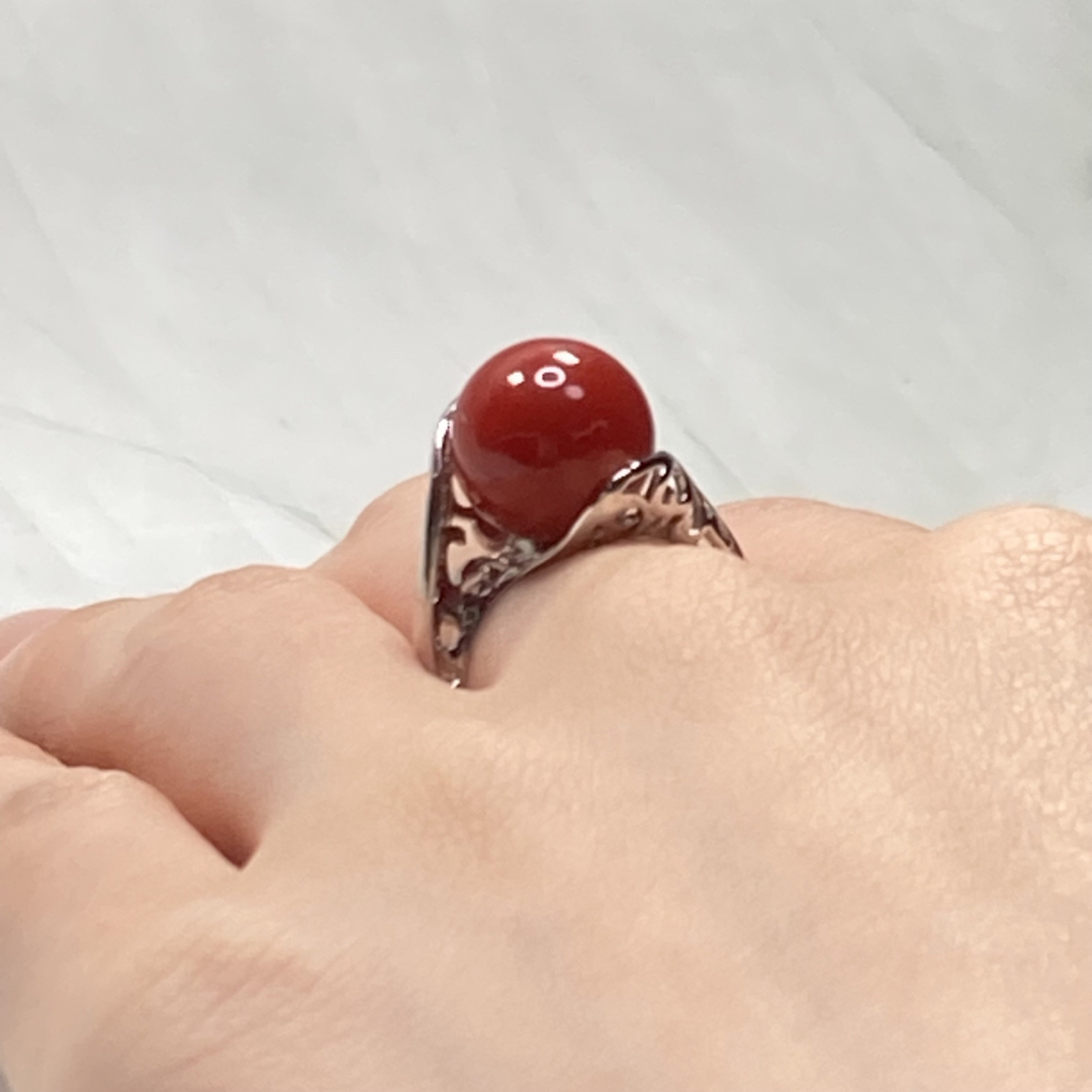 血赤 天然珊瑚 プラチナリング レディースのアクセサリー(リング(指輪))の商品写真