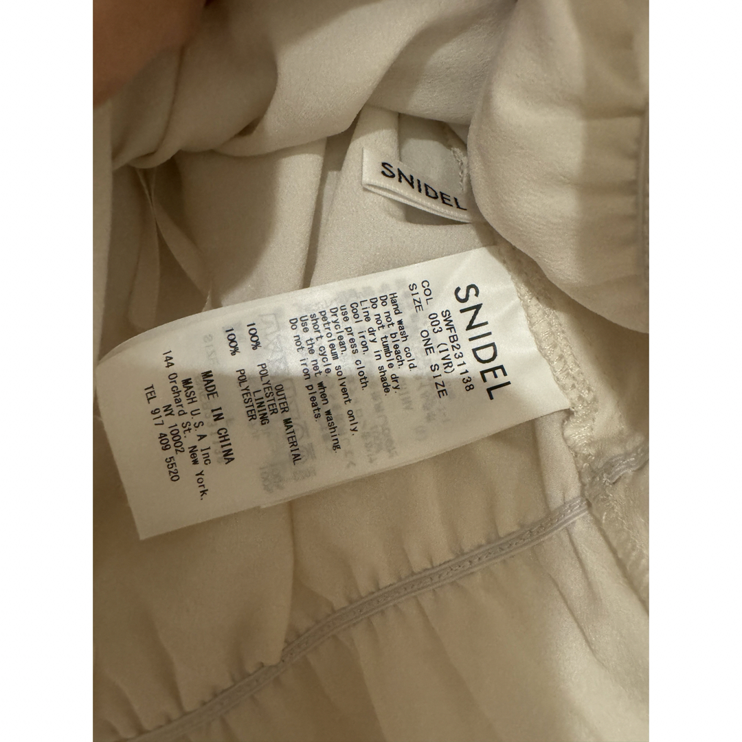 SNIDEL - 【一回のみ使用】snidel ボリュームギャザーフリルオフショル