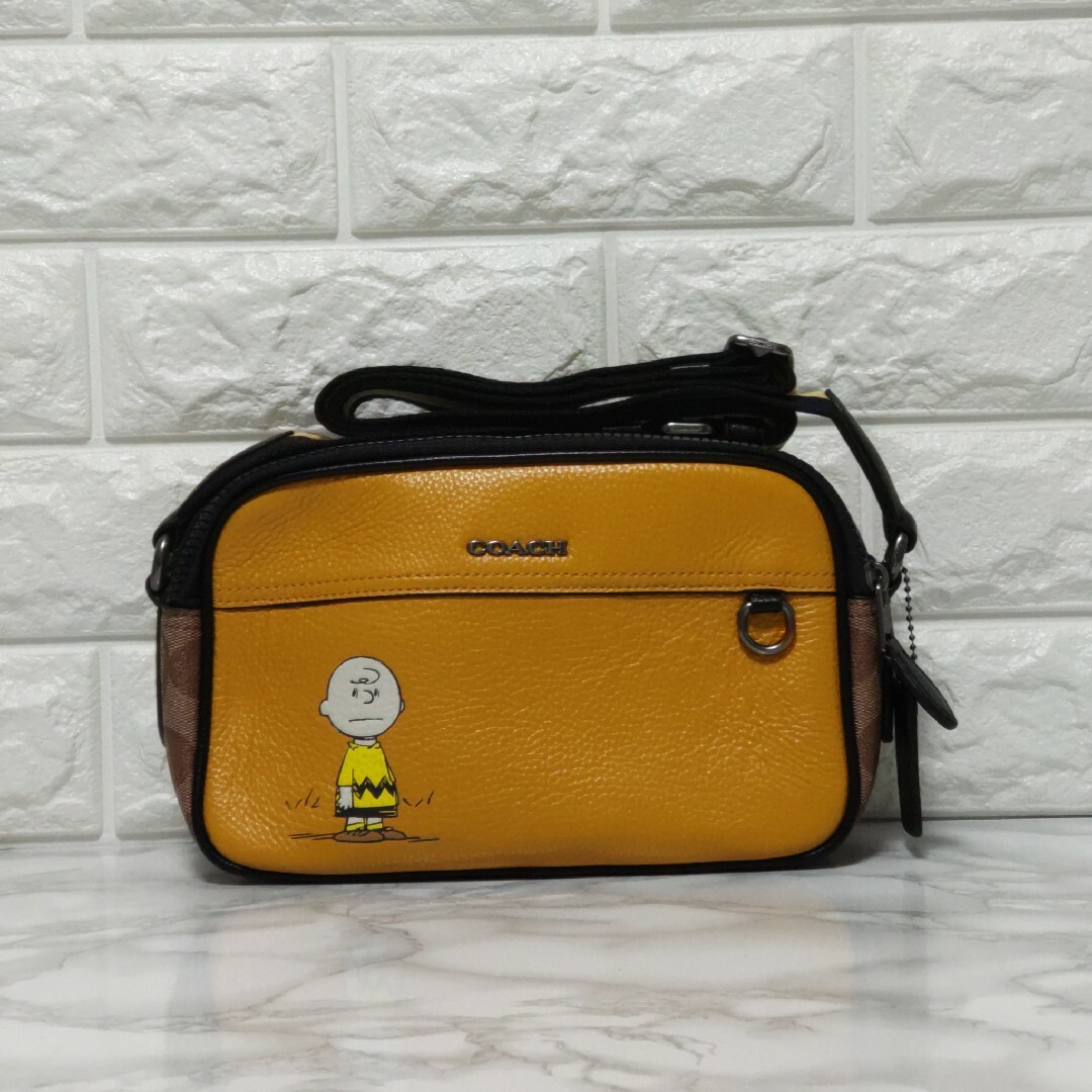 COACH コーチ ショルダーバッグ チャーリーブラウン スヌーピーコラボ-