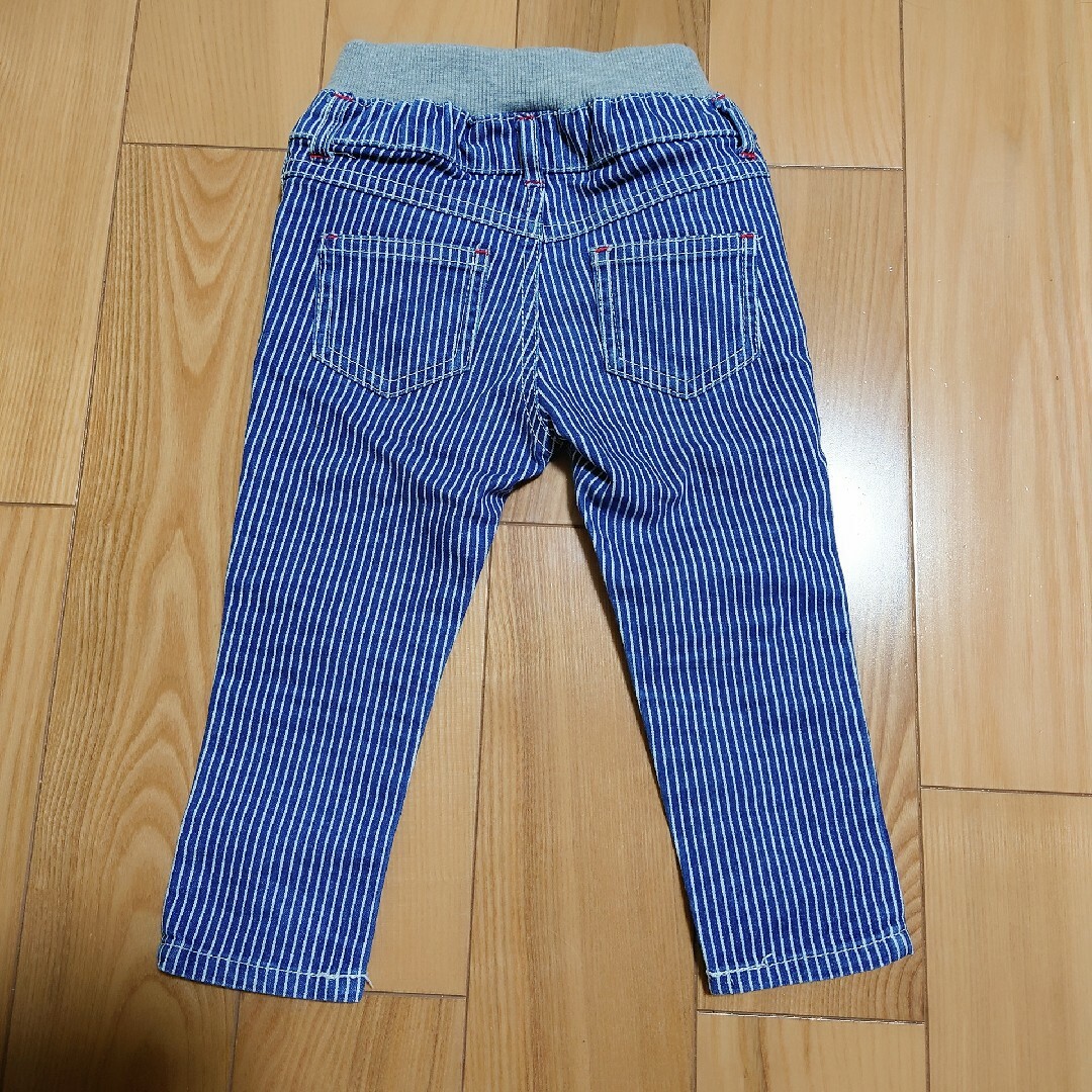 西松屋(ニシマツヤ)の子供服、80cm、ストライプ柄パンツ キッズ/ベビー/マタニティのベビー服(~85cm)(パンツ)の商品写真