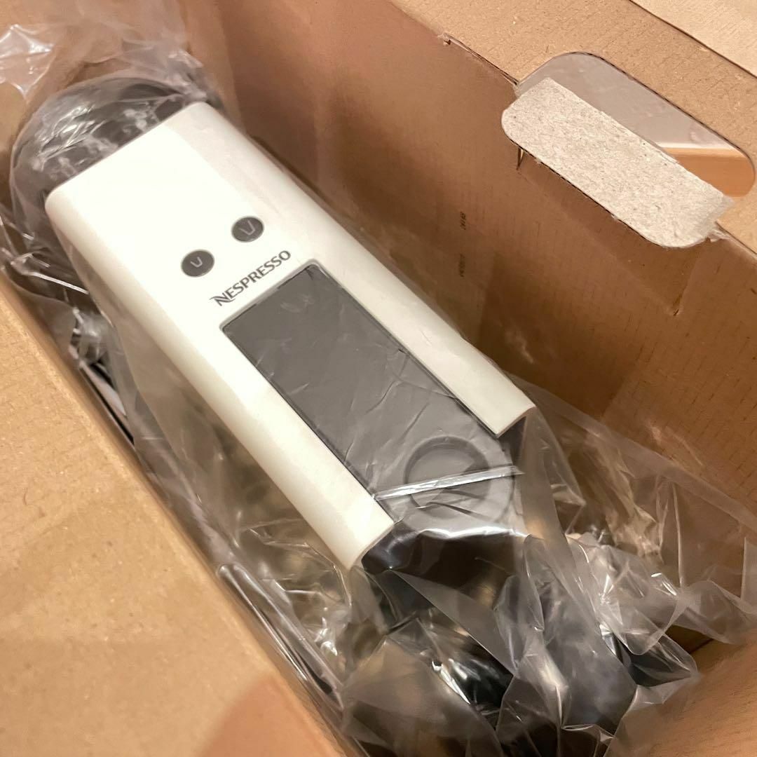新品未使用!ネスプレッソ エッセンサミニ C30-WH-W ピュアホワイト
