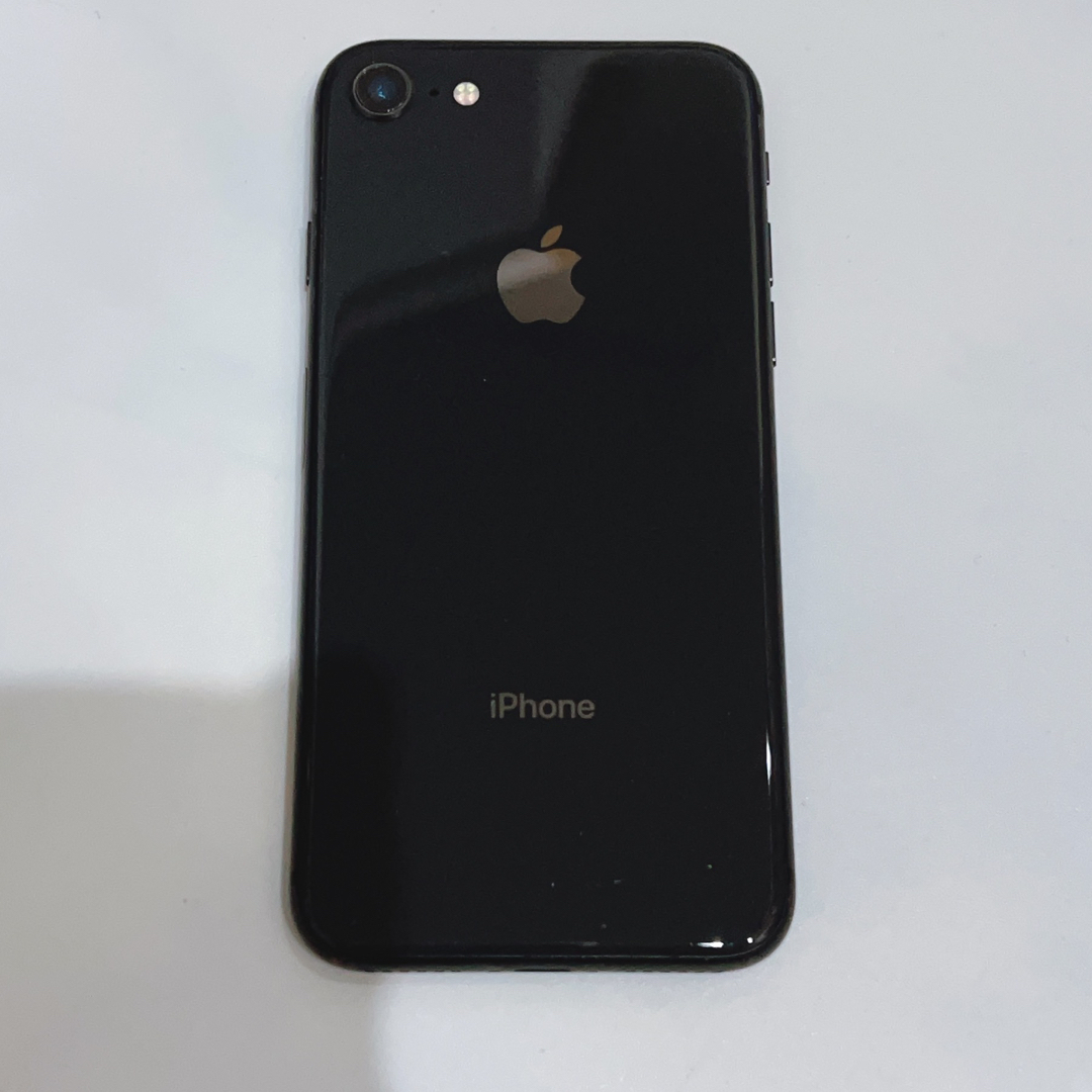 iPhone 8 本体 64GB SIMフリー 黒