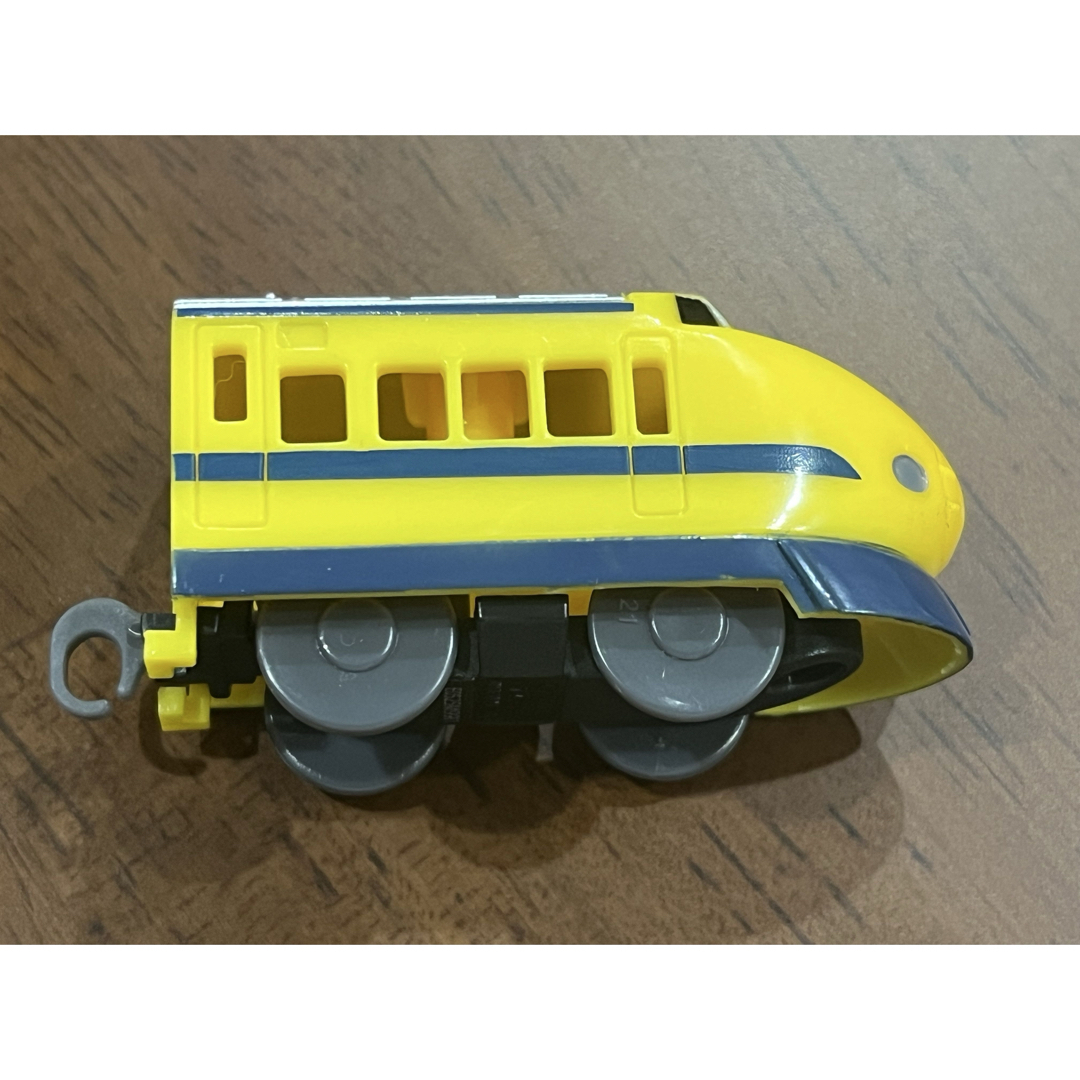 プラレールシリーズ(プラレールシリーズ)のカプセルプラレール カププラ 922形ドクターイエロー 後尾車 キッズ/ベビー/マタニティのおもちゃ(電車のおもちゃ/車)の商品写真