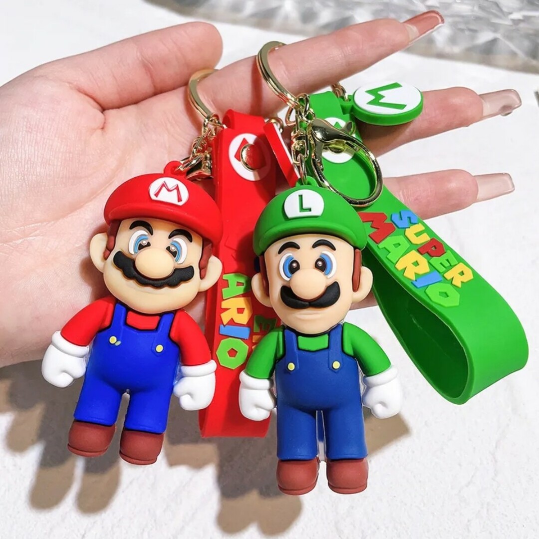 ［未開封品］ マリオ　ルイージ　2個セット　キーホルダー　ラバーストラップ付き エンタメ/ホビーの声優グッズ(キーホルダー)の商品写真