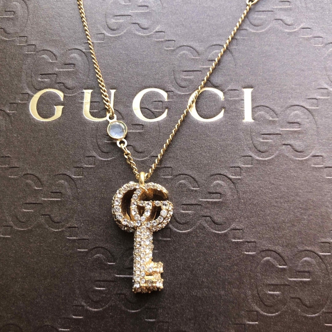 Gucci(グッチ)の【極上品】GUCCI グッチ ストーン ダブルG キーネックレス　ゴールド メンズのアクセサリー(ネックレス)の商品写真